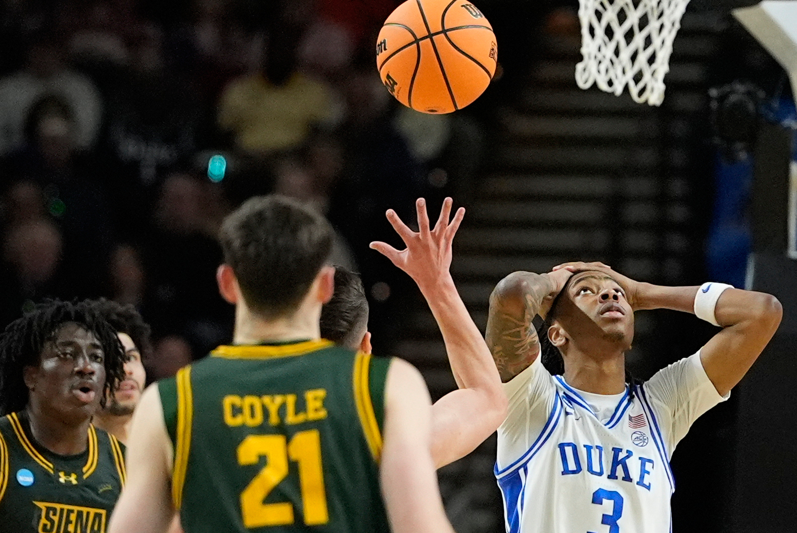 Duke guard Isaiah Evans (3) reacts to a foul during...