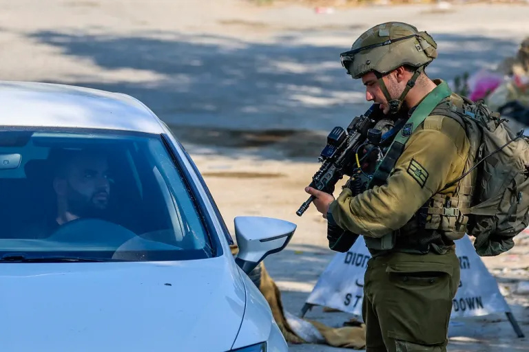 Israeli enemy forces raid Jenin city center, set up military checkpoint at entrance to western Bethlehem countryside