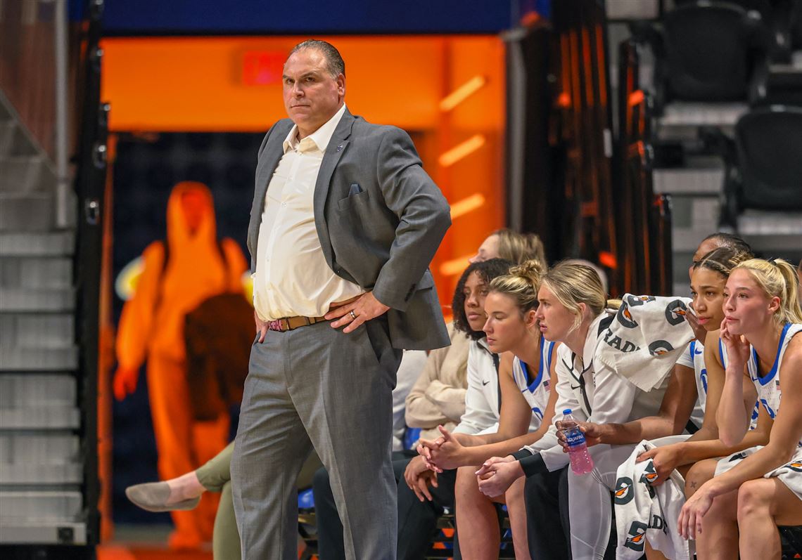 Pitt moves on from women's basketball coach Tory Verdi