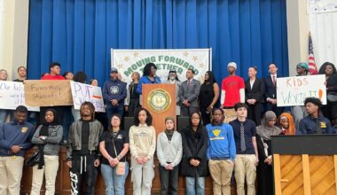 Philly mayor proposes $1 tax on Uber, Lyft to patch school district’s budget hole