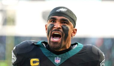 Eagles Could Turn Heads With Suggested QB Decision