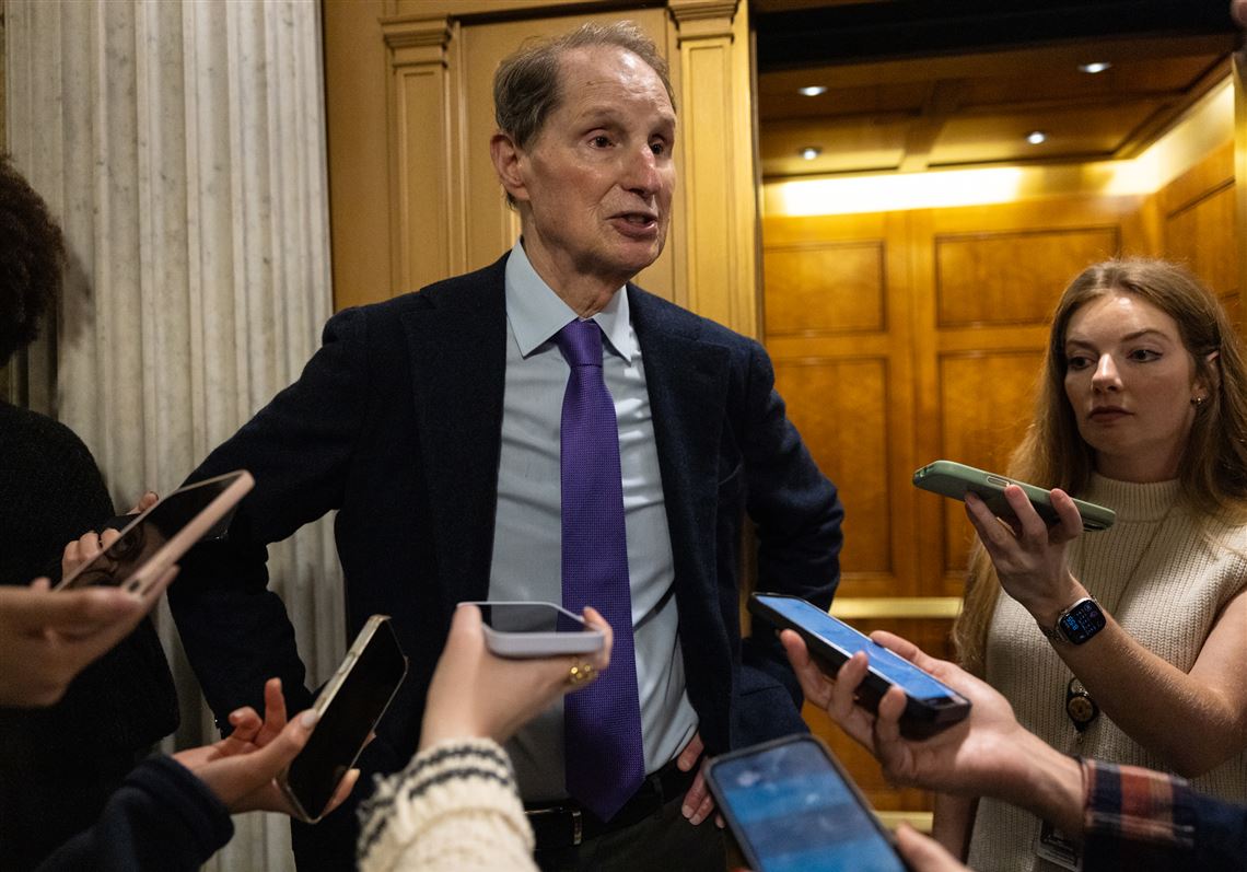 Senators calls for Trump admin to end contract with Pittsburgh-based juvenile detention center housing immigrant children