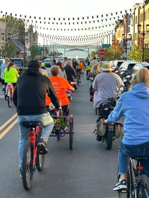 Residents taking part in the Happy Thursday Community Bike Ride. The ride is a way Erie MetroParks connect with the community and nature through education and exploration. (Submitted)