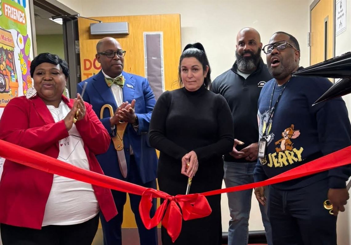 Pittsburgh Langley Pre K-8 opens food pantry to tackle West End hunger