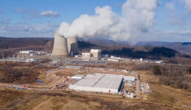 Shapiro ties fast-track permits to data center standards • Spotlight PA