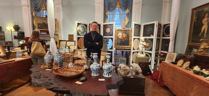 Oliver-Garland - Pennsylvania Antiques Show