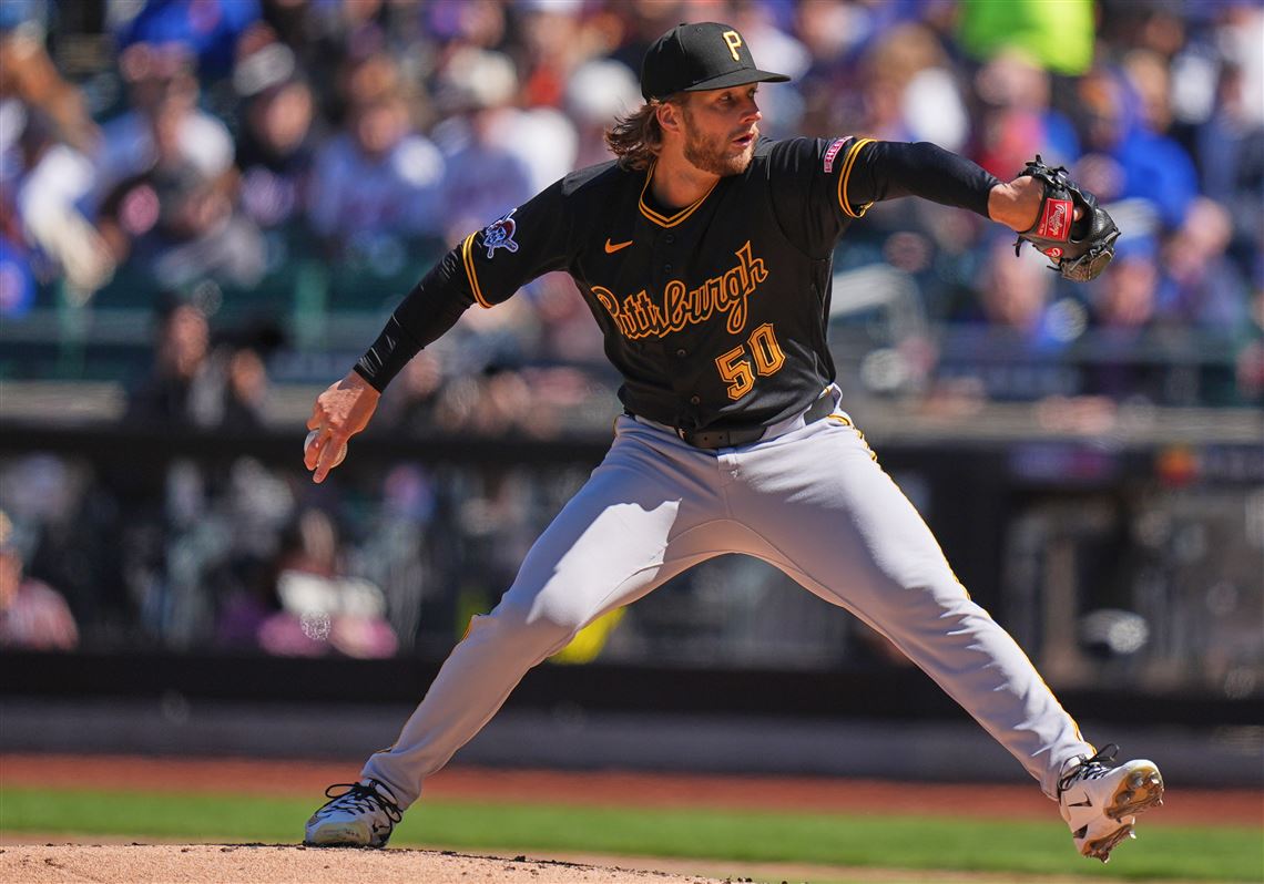 Pirates hold on in extras, defeat Mets for first win of season