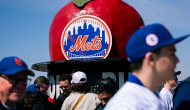 WATCH: National anthem flubbed before Pirates' season opener