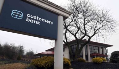 Exeter officials approve buying former bank for $1.4 million