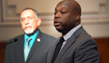 Reading mayor welcomes new fire chief – Reading Eagle