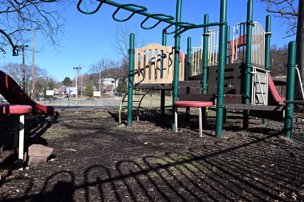 Reading to install new safety surfaces at 5 playgrounds