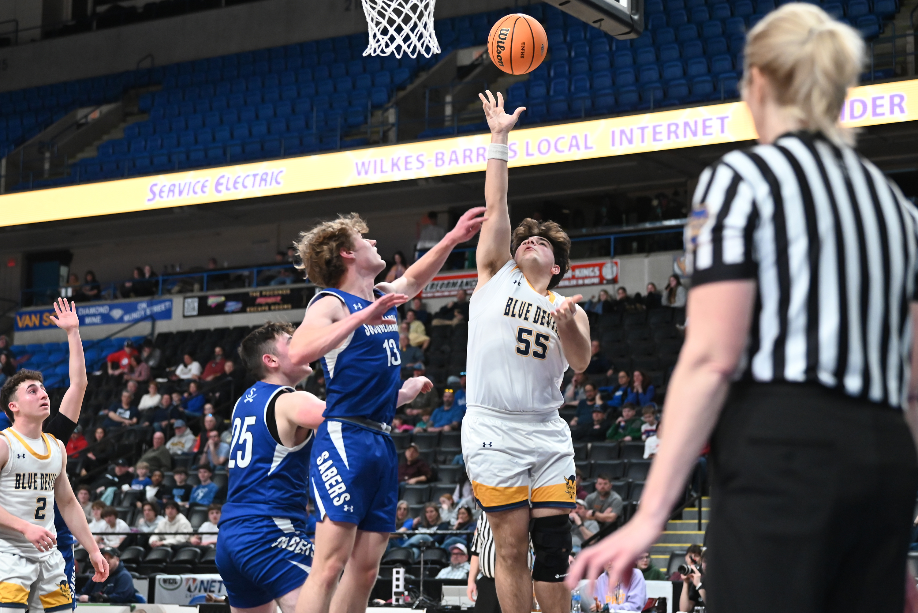 Susquehanna’s Preston Wolf defends Old Forge’s Jake Lucarelli during the...
