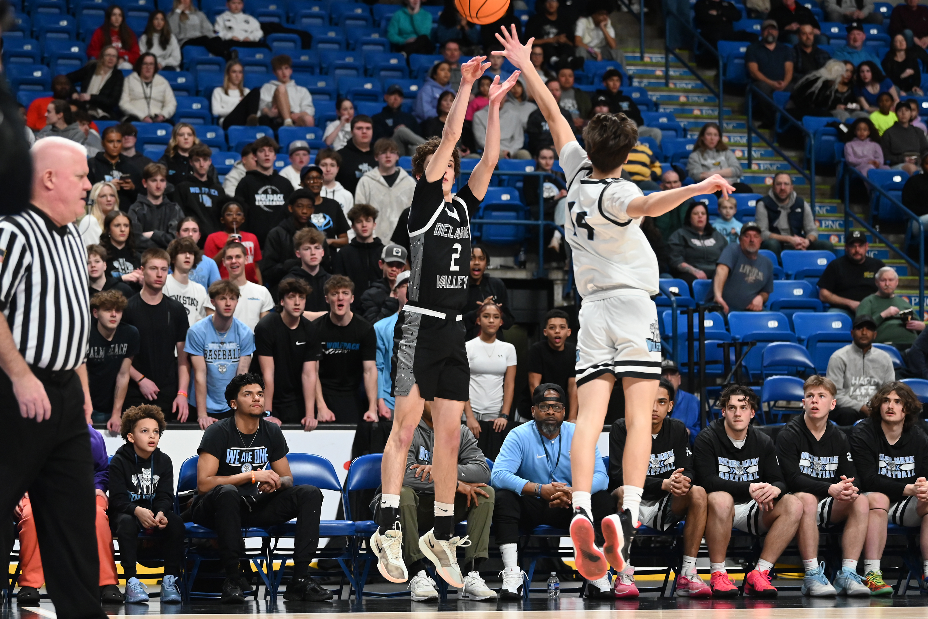 Wilkes-Barre Area’s Luciano Jannuzzi defends Delaware Valley’s Colin McGarvey during...
