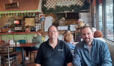 Dementia-friendly dining program spreads word to businesses and customers