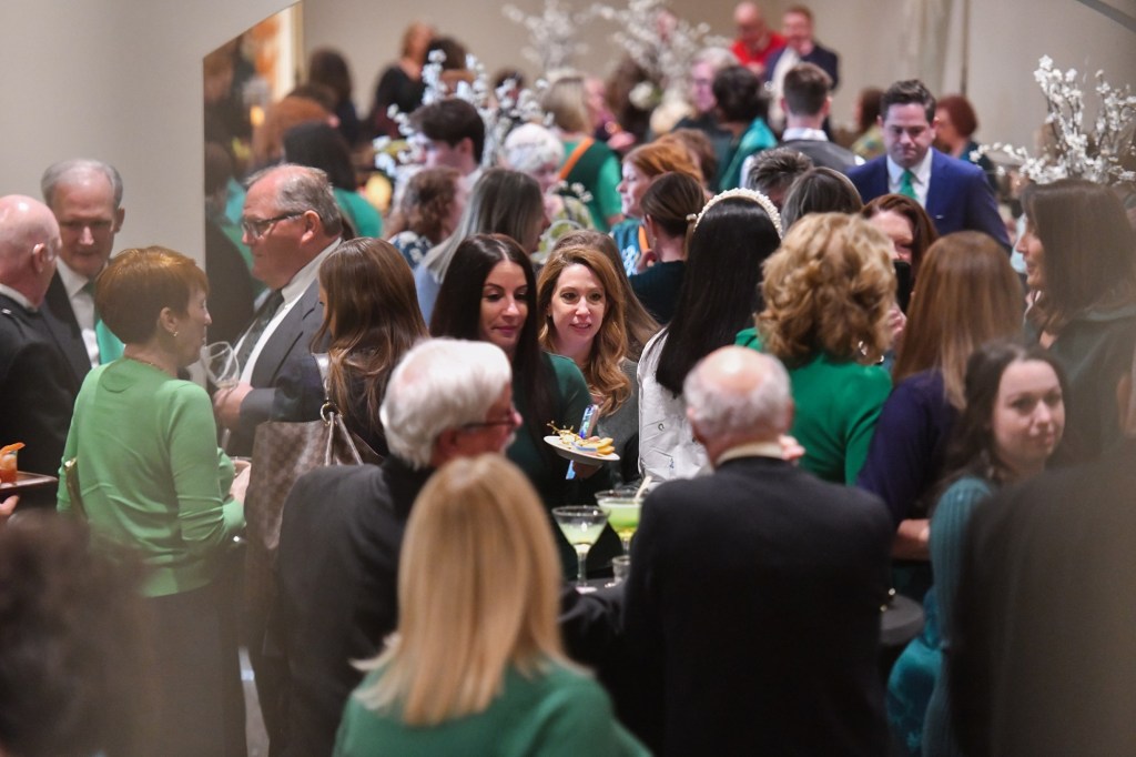 Society of Irish Women holds annual dinner