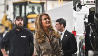 Bresnahan, Meuser tour Dickson City pipeline business with SBA administrator