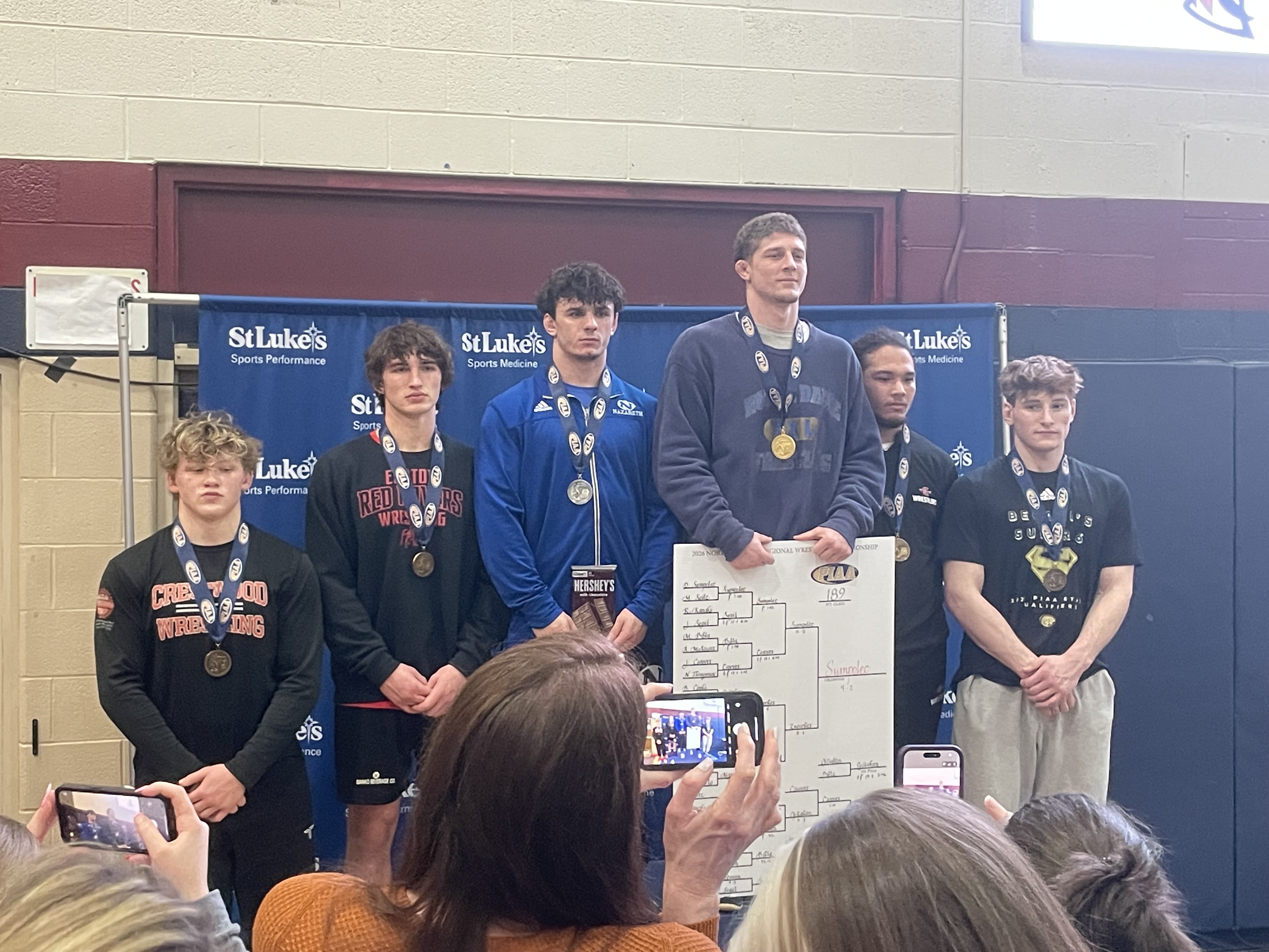Crestwood’s Mariusz Bibla (sixth place) on the 189-pound podium. JOE...