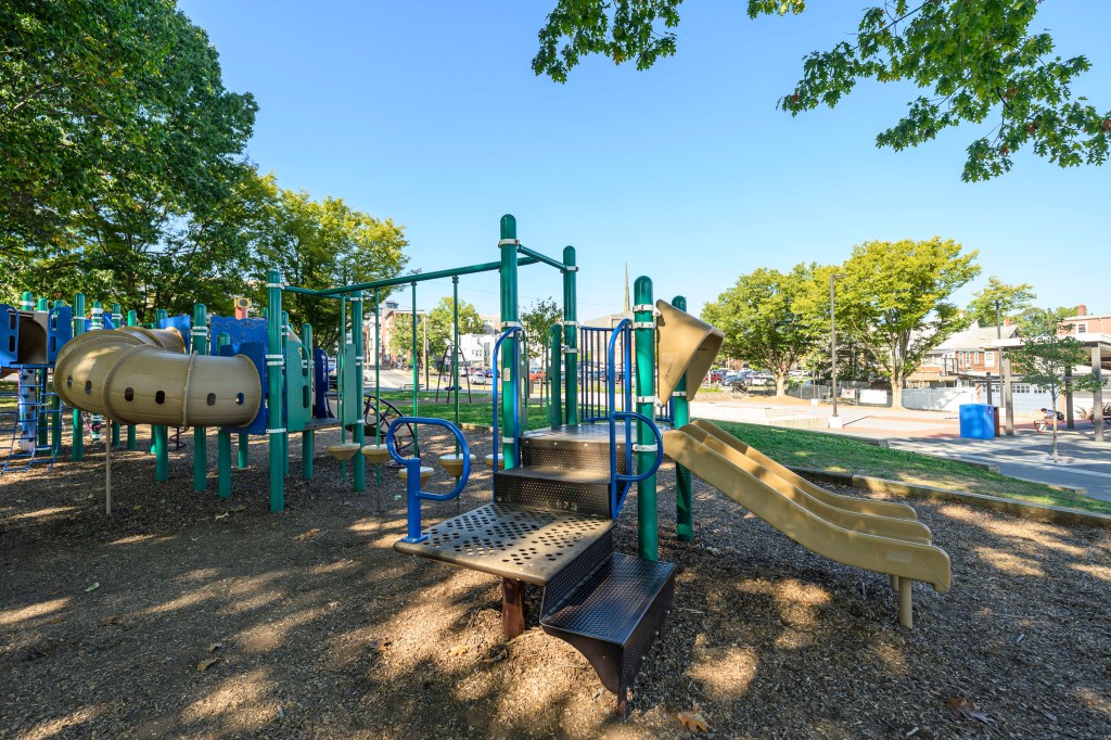 Allentown police investigating after 200 kids caused disruption at park