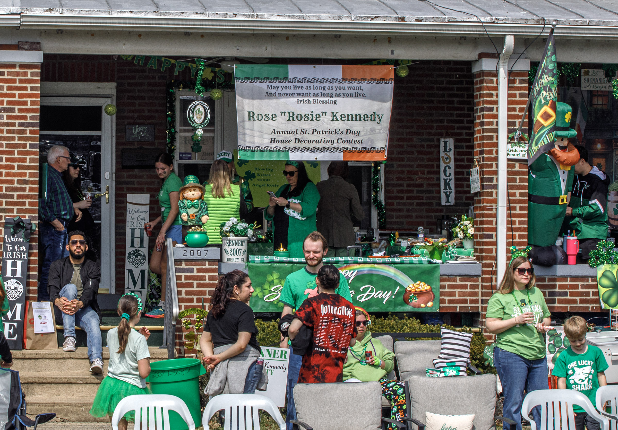 People turn out in full gala during the St. Patrickâs...