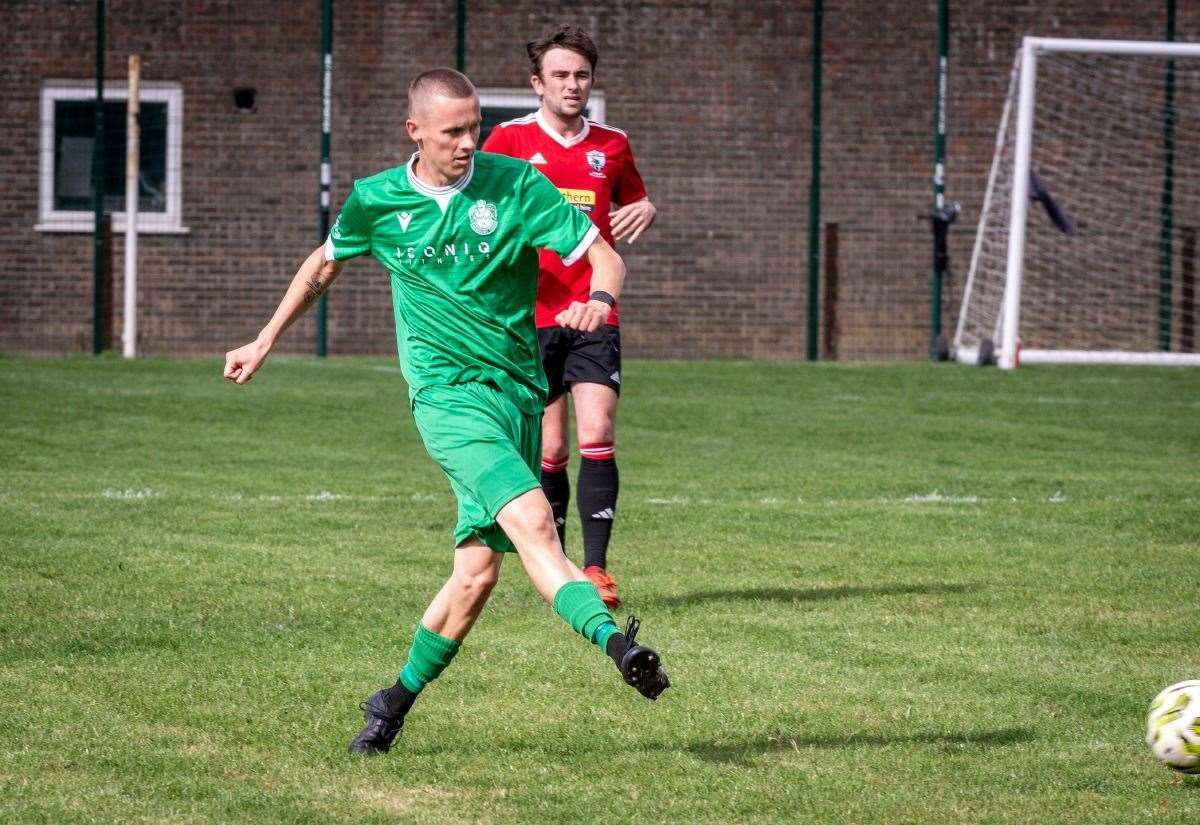 Newbury Town silenced by Reading City Reserves last-minute winner