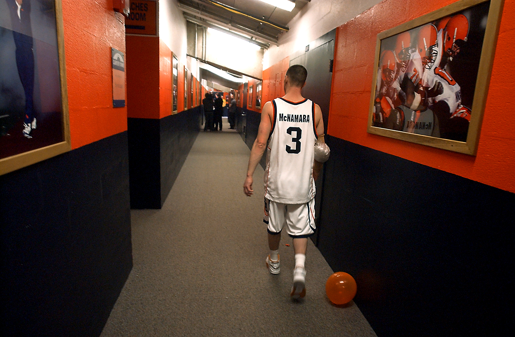Gerry McNamara walks to the locker room after his final...