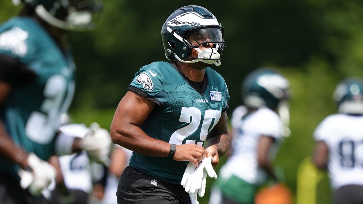 Former Eagle A.J. Dillon signs with Panthers – NBC Sports Philadelphia