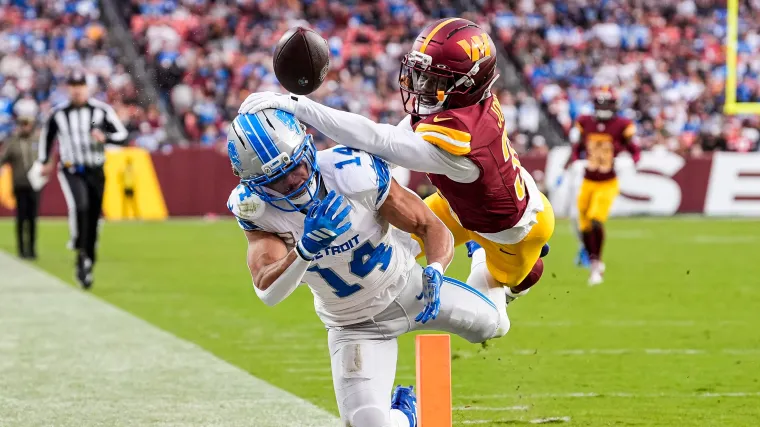 Eagles' new signing flew himself as a plane pilot to Philadelphia image