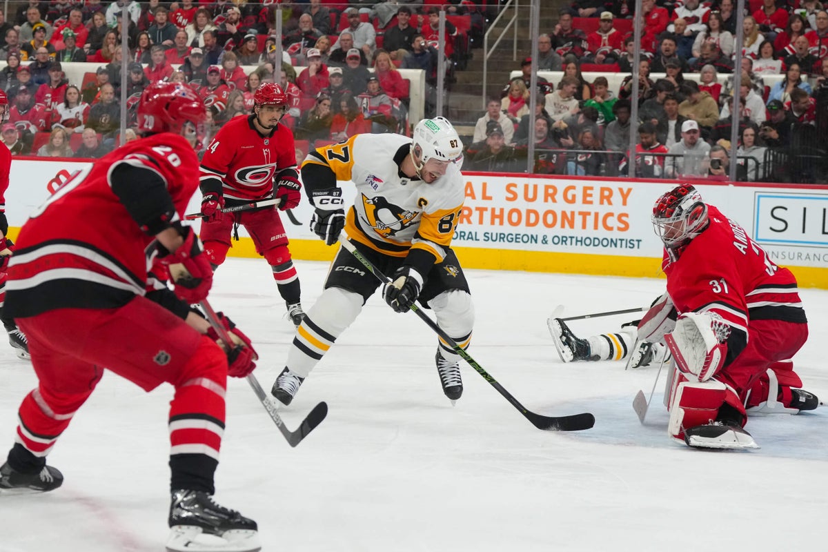 Sidney Crosby scores in return, but Penguins drop a wild one in overtime