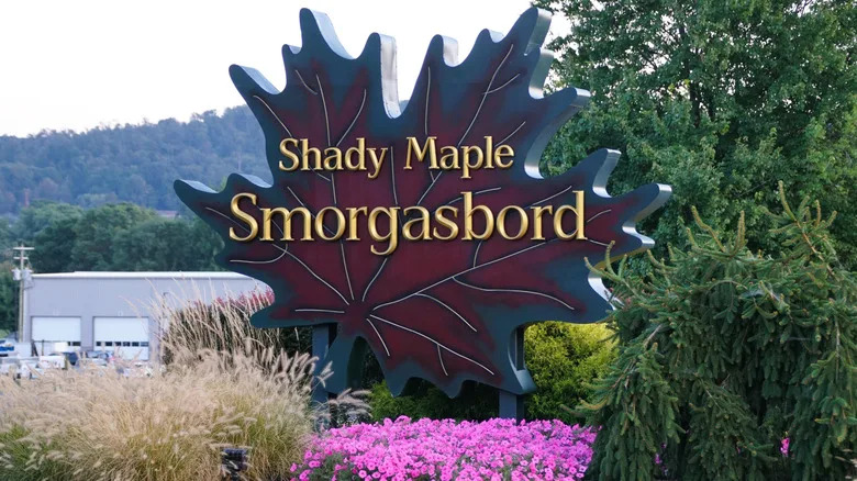 Shady Maple Smorgasbord sign