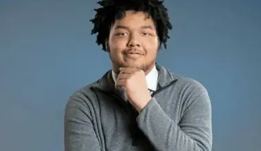 Senior at Pittsburgh Obama leads, gives back to community