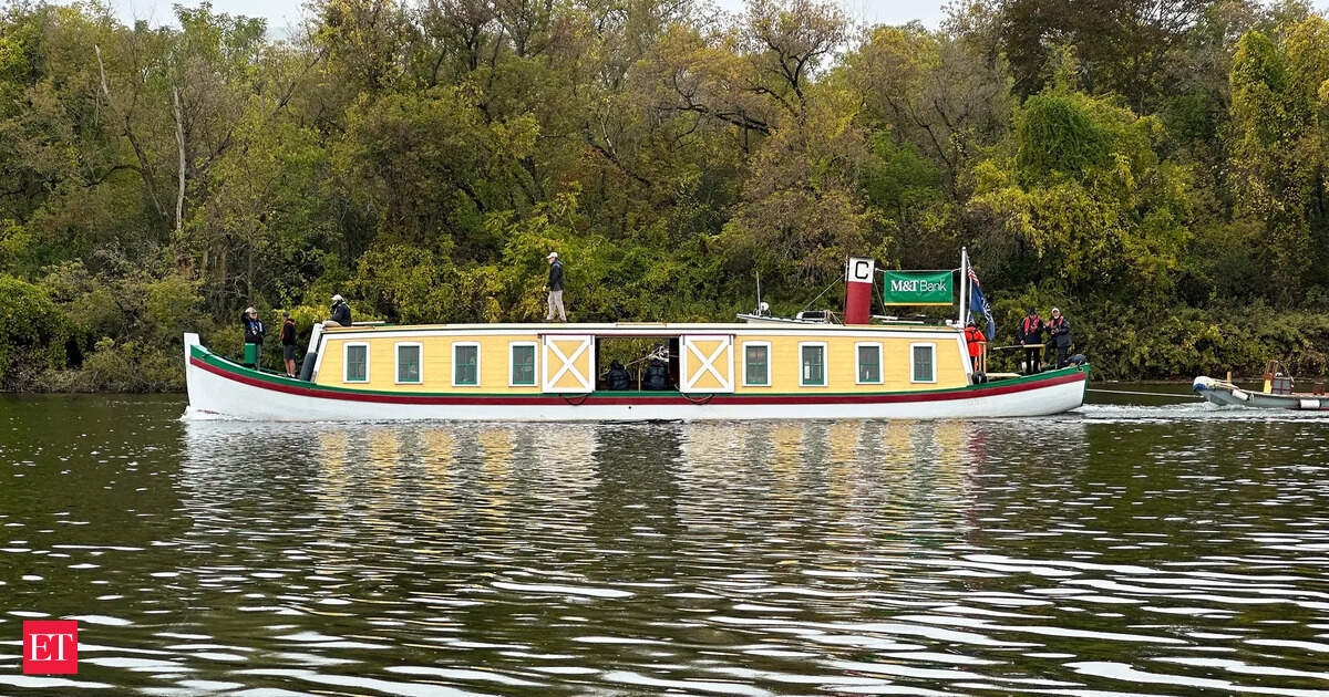 Man jumps into historic Erie Canal to evade police pursuit and what happened next will shock you; chilling details inside