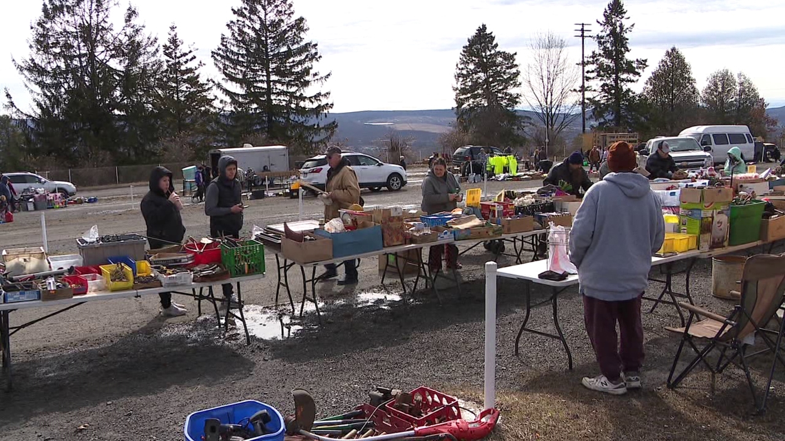 NEPA's largest Flea market reopens in Dickson City