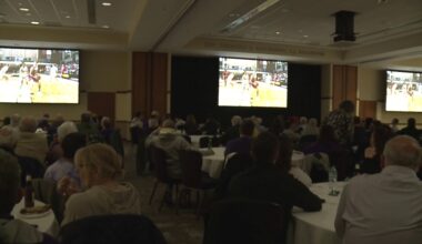 Scranton community shows up to support the Lady Royals during their championship game