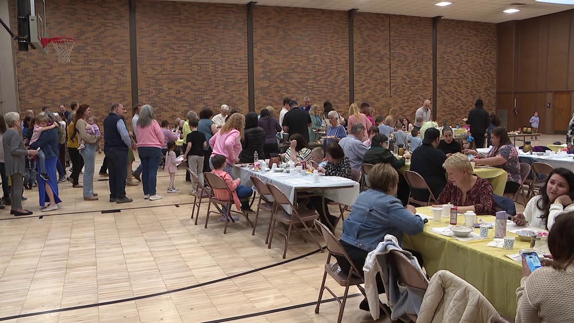 Families enjoy Easter Bunny breakfast at St. Stanislaus Cathedral in Scranton