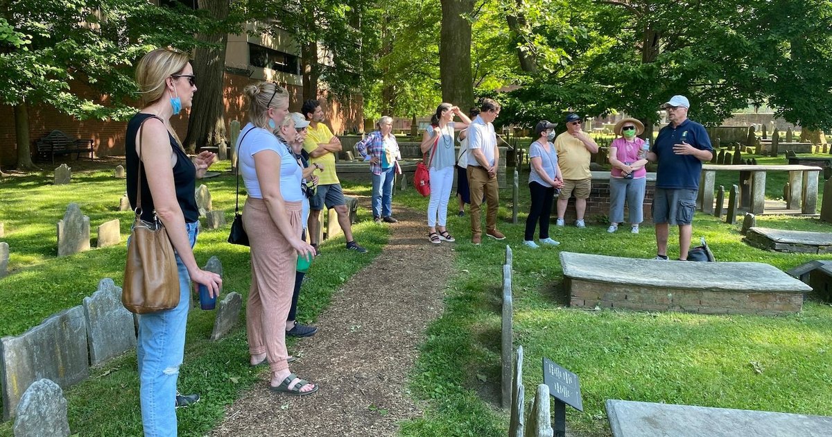 Brew N’ History Tour will bring beer and Revolutionary stories to Christ Church Burial Ground