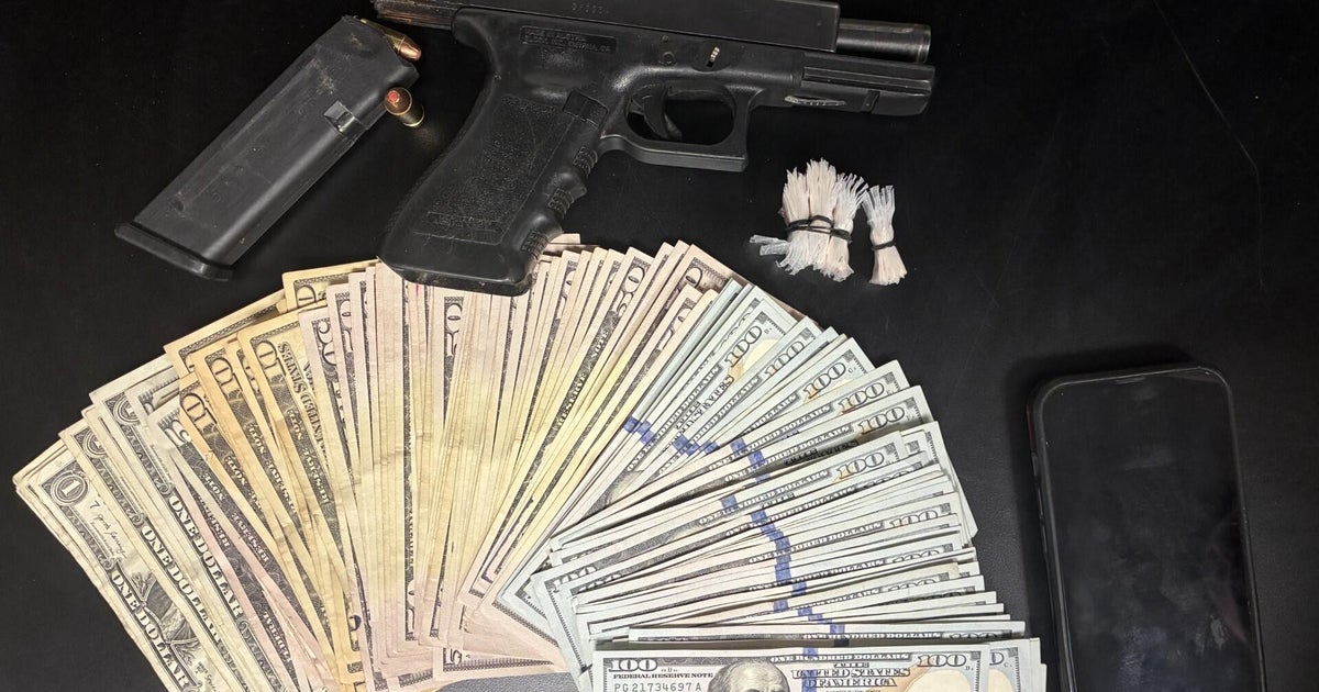 Beaver County man found with gun, suspected drugs in Penn Hills convenience store