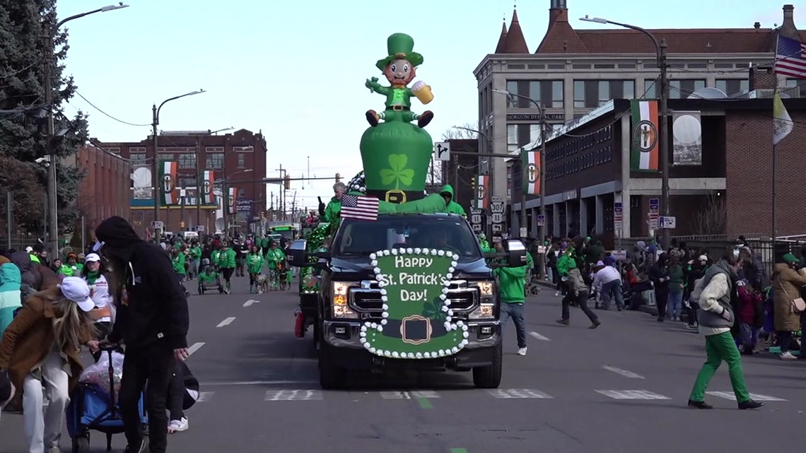 Getting ready for Scranton's Parade Day