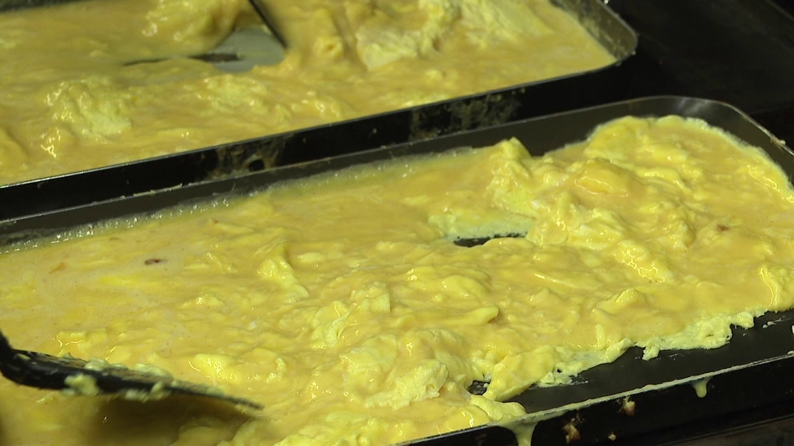 Family fun at the Easter Bunny breakfast in Scranton