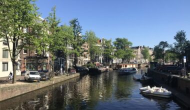 Bus-Loving City, High Impact Tourism, and Build Small » The Urbanist