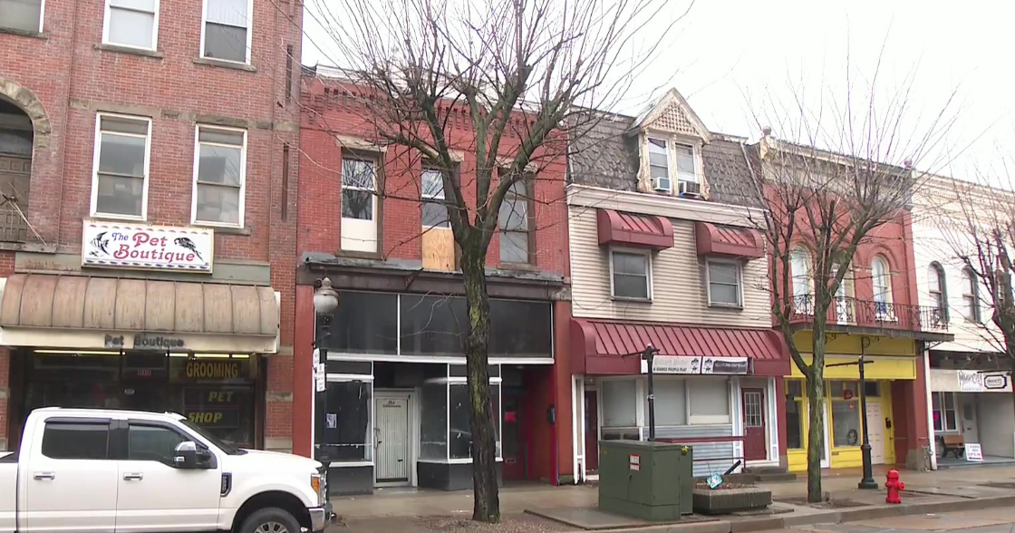 Felony charges filed after children found living in condemned building in Charleroi