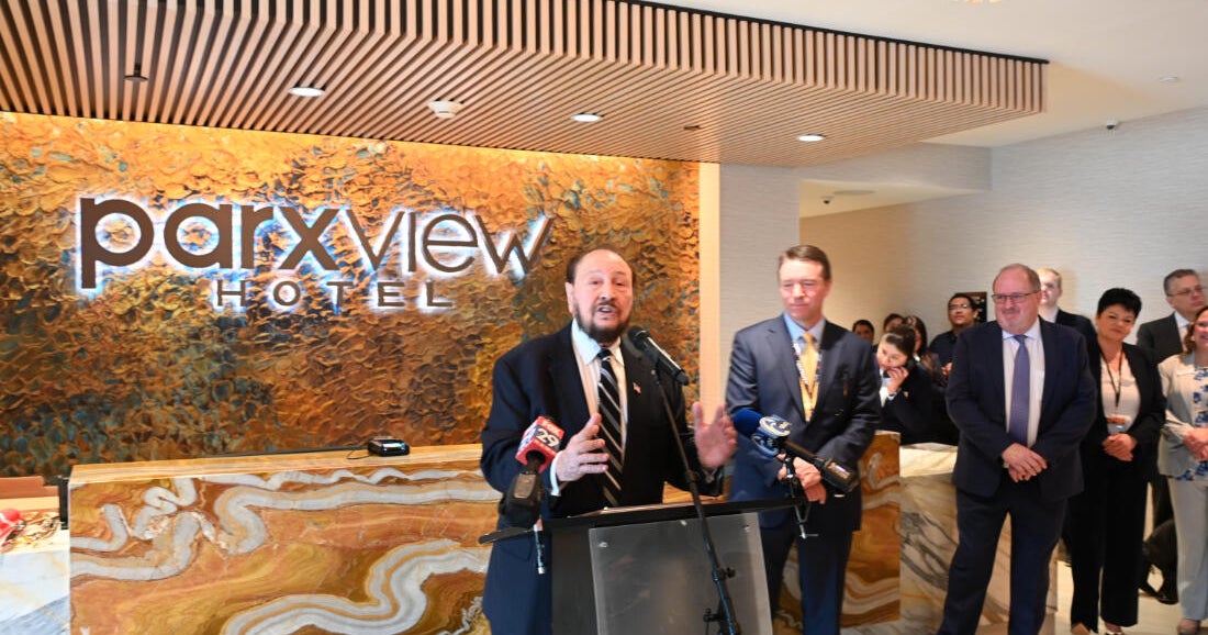 Ribbon Cutting for Parxview Hotel Grand Opening
