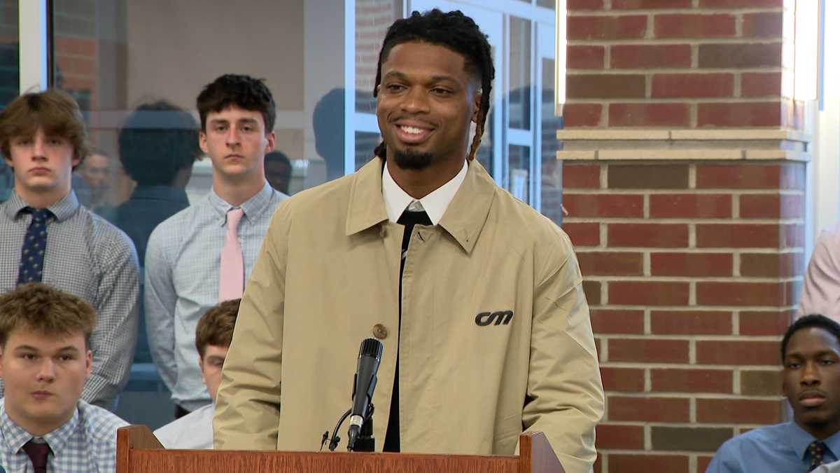 Damar Hamlin announces 15 scholarships for Pittsburgh students