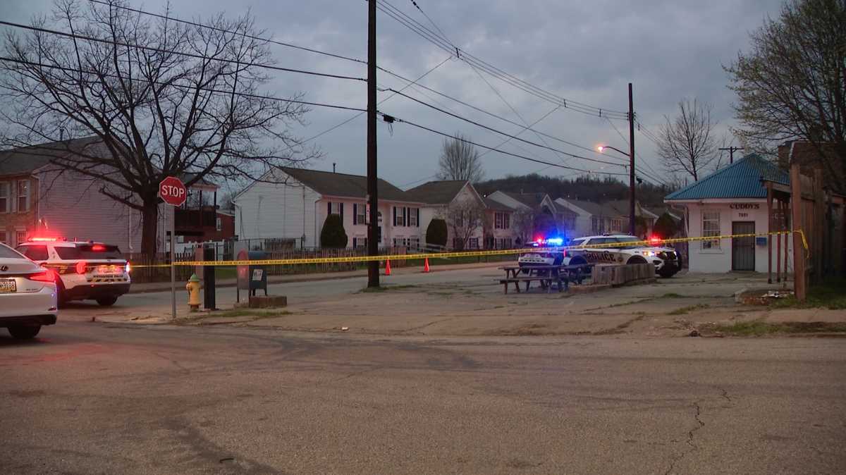 Teen sent to hospital after shooting in Pittsburgh