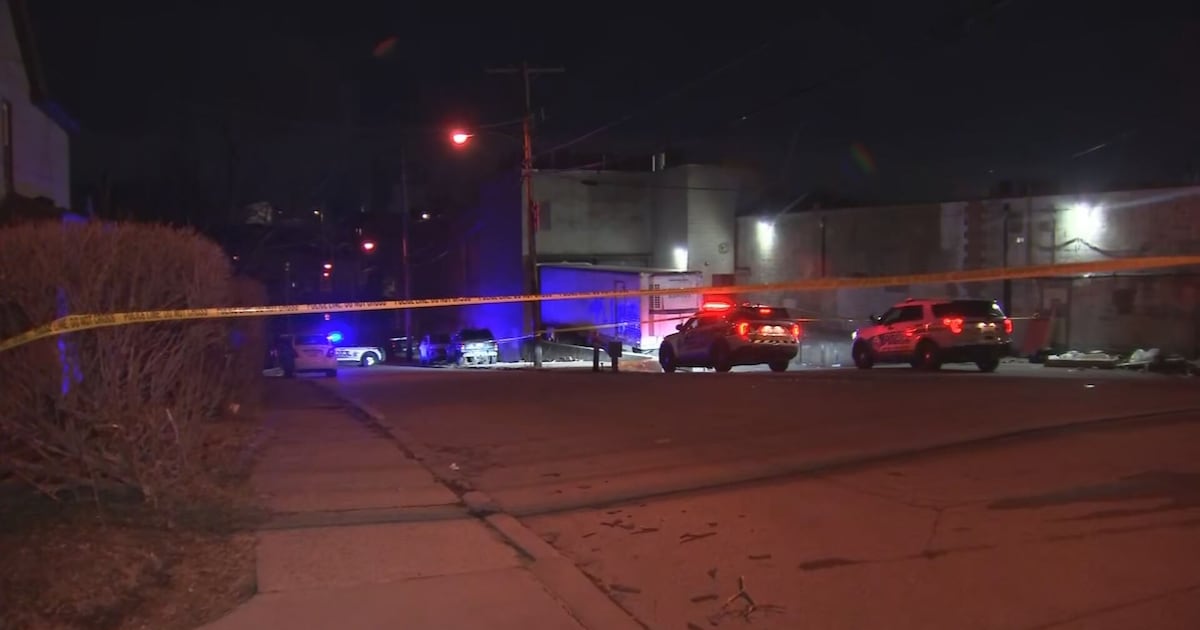 Man found dead under trailer in Carrick