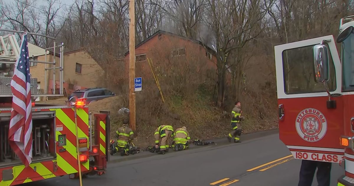 Smoke, fire damage house in Chartiers