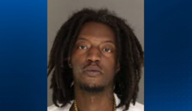 Pittsburgh fugitive arrested after he was found hiding beneath a bed – WPXI