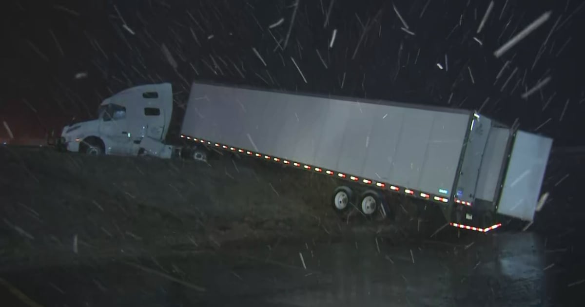 Tractor-trailer goes off roadway along Pennsylvania Turnpike in Westmoreland County – WPXI