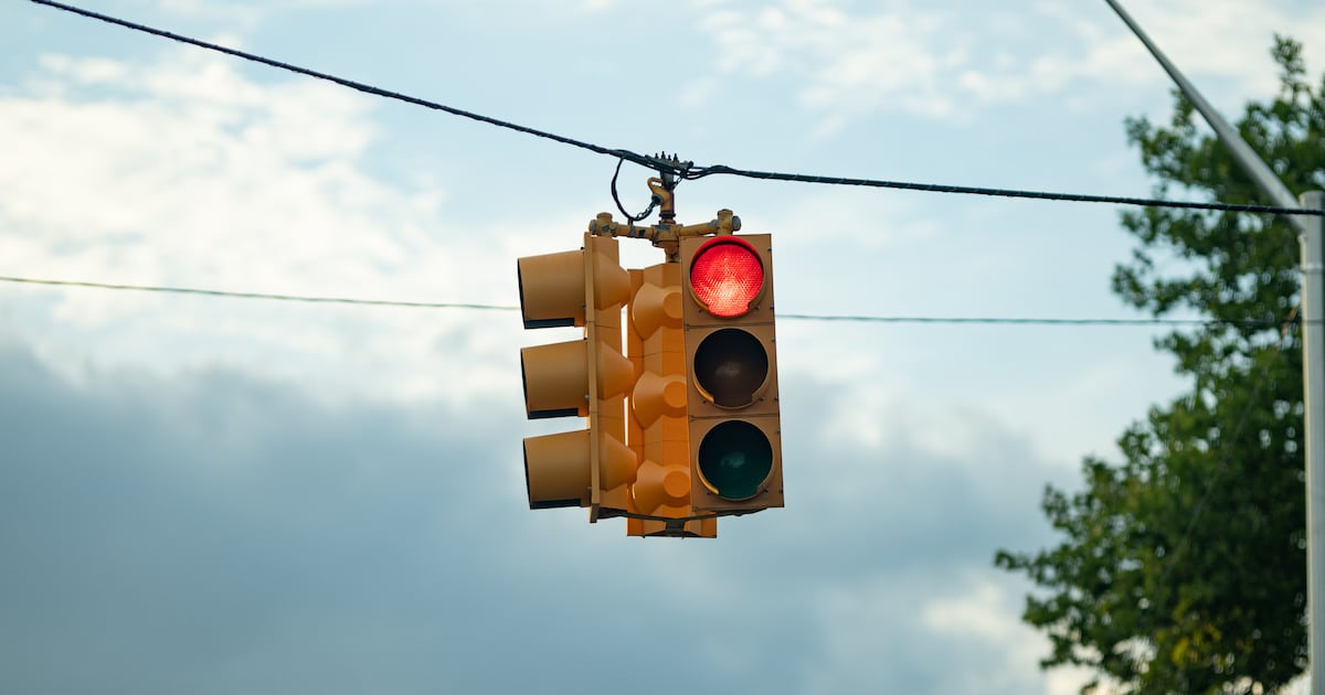 Pittsburgh to launch red-light camera program at 6 high-risk intersections this summer – WPXI
