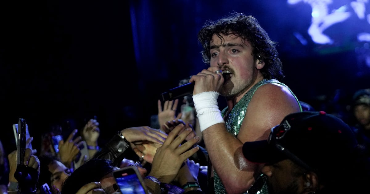 Benson Boone kicks off next nationwide tour in Pittsburgh – WPXI