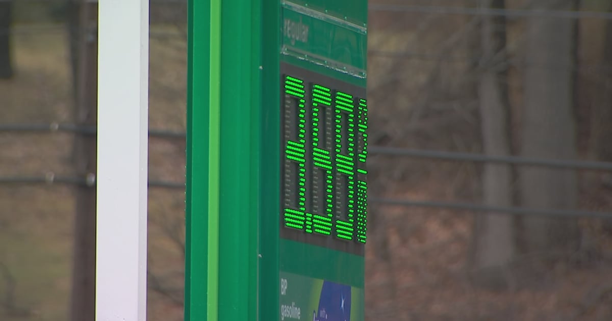 2 Pennsylvania lawmakers call for attorney general investigation into gas price hikes – WPXI